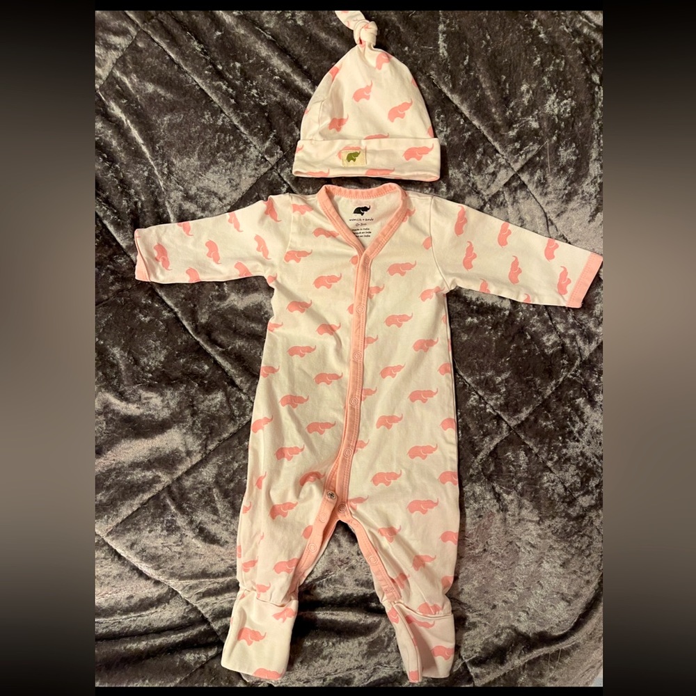 0-3 M Baby girl one piece & hat (Monica and andy)